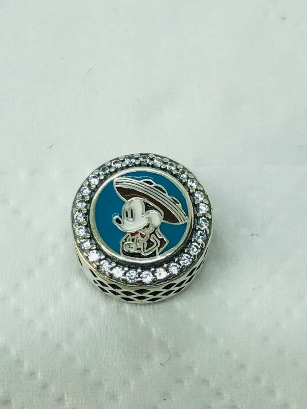 ✨ ✨Pandora Mickey Mouse Mexico Pavilion charm